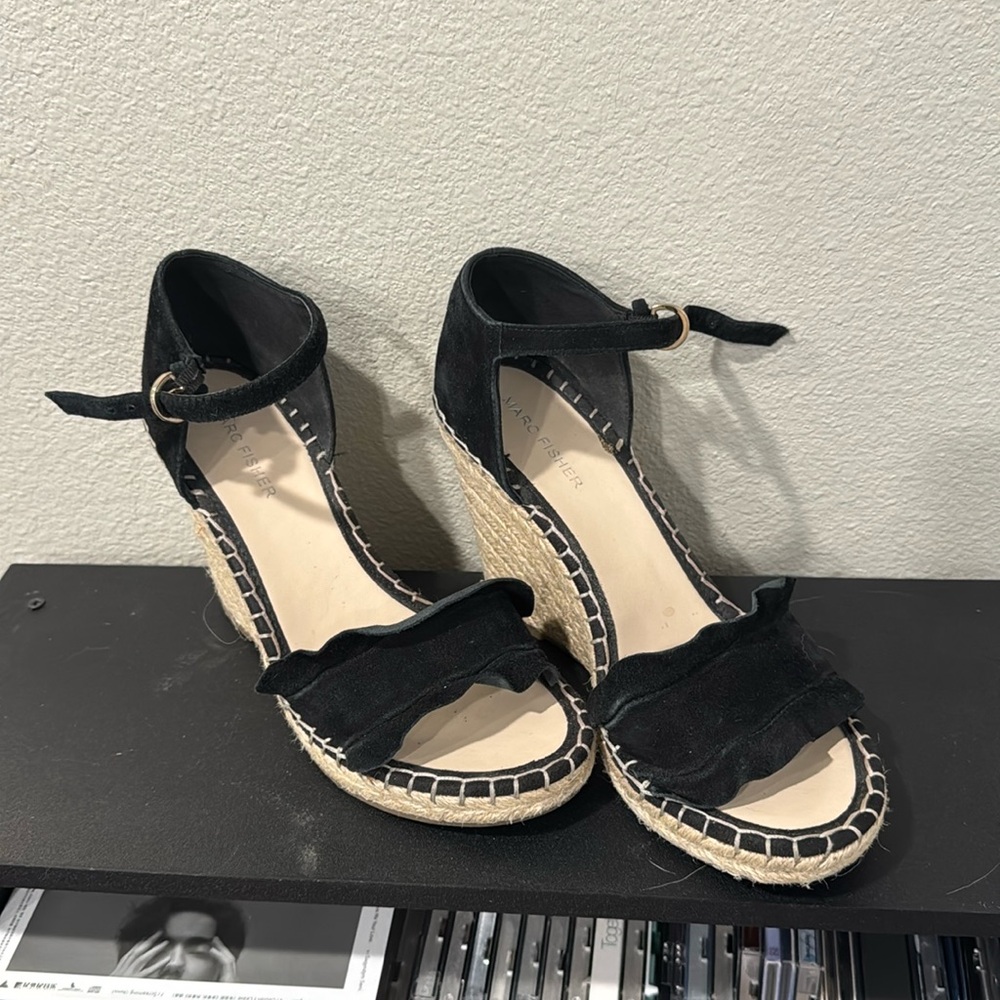 MARC FISHER SUEDE SHOES-8 1/2
